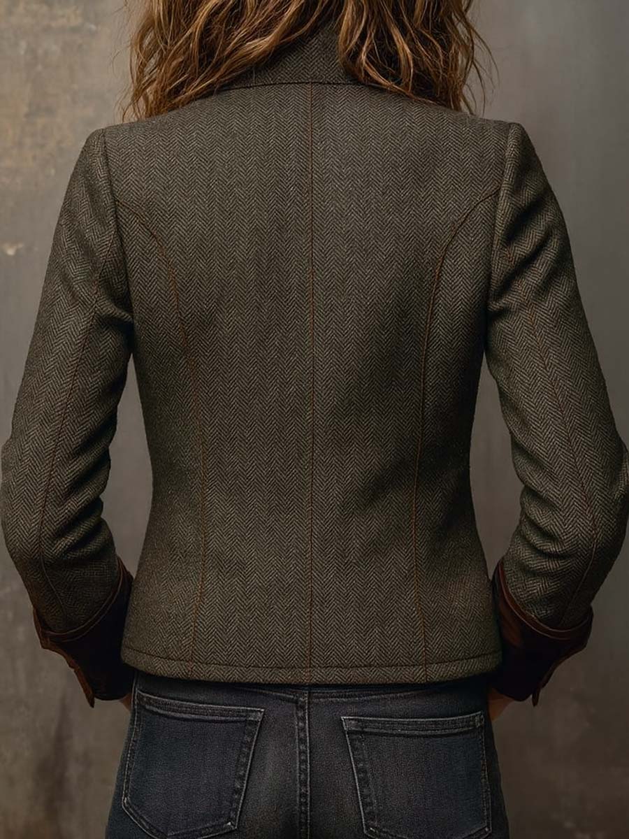 Blazer vintage oliva de espiga, vista trasera con costuras y corte entallado