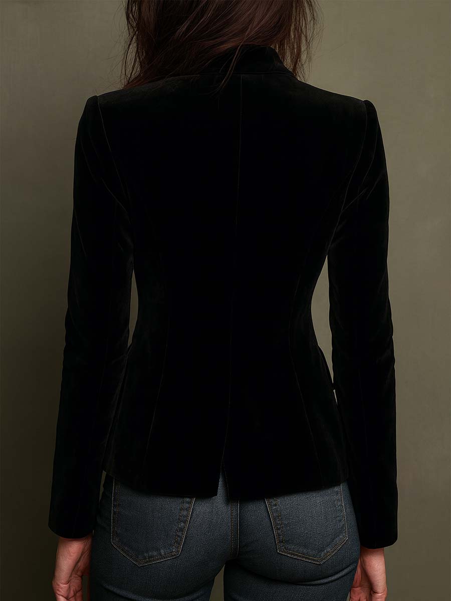 Blazer negro de Giulia con corte entallado y costuras laterales, vista trasera