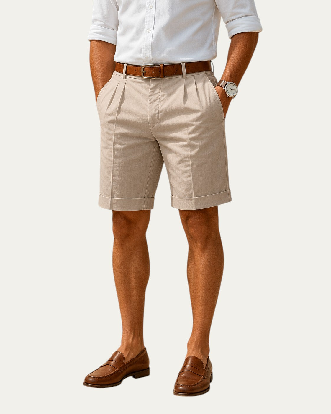 Bermudas de verano color caqui con pliegues y dobladillo recto