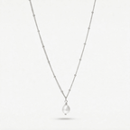 Colgante de perla barroca plateado con cadena fina y perla blanca oval