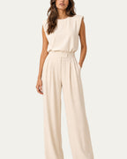 Conjunto Valentina beige: blusa sin mangas y pantalón palazzo de tiro alto con cinturón