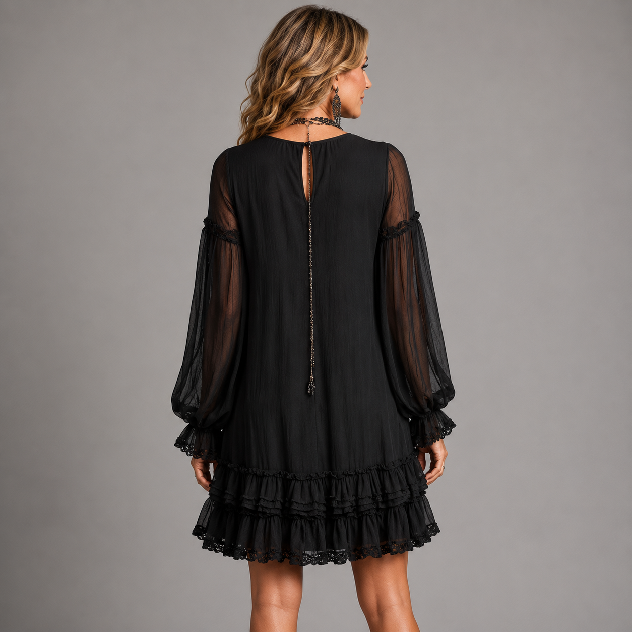 Oriella | Vestido corto con volantes