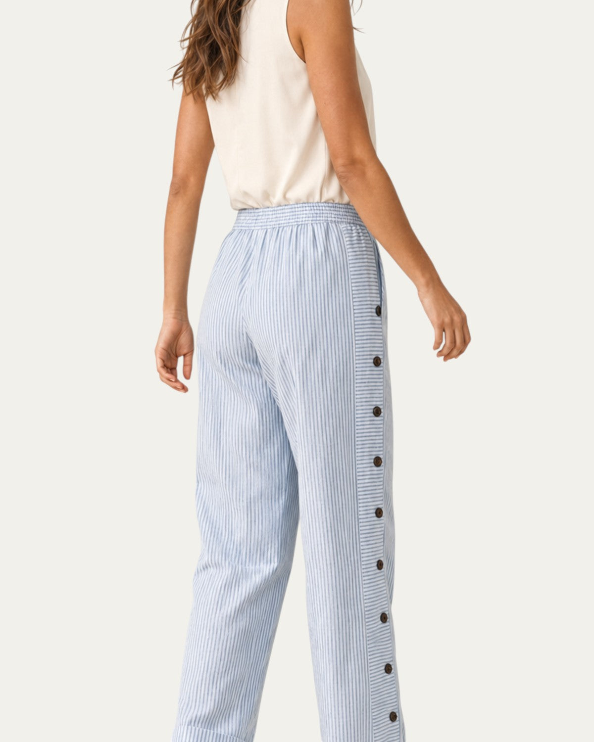 Pantalón mujer a rayas azul claro con botones laterales y cintura elástica