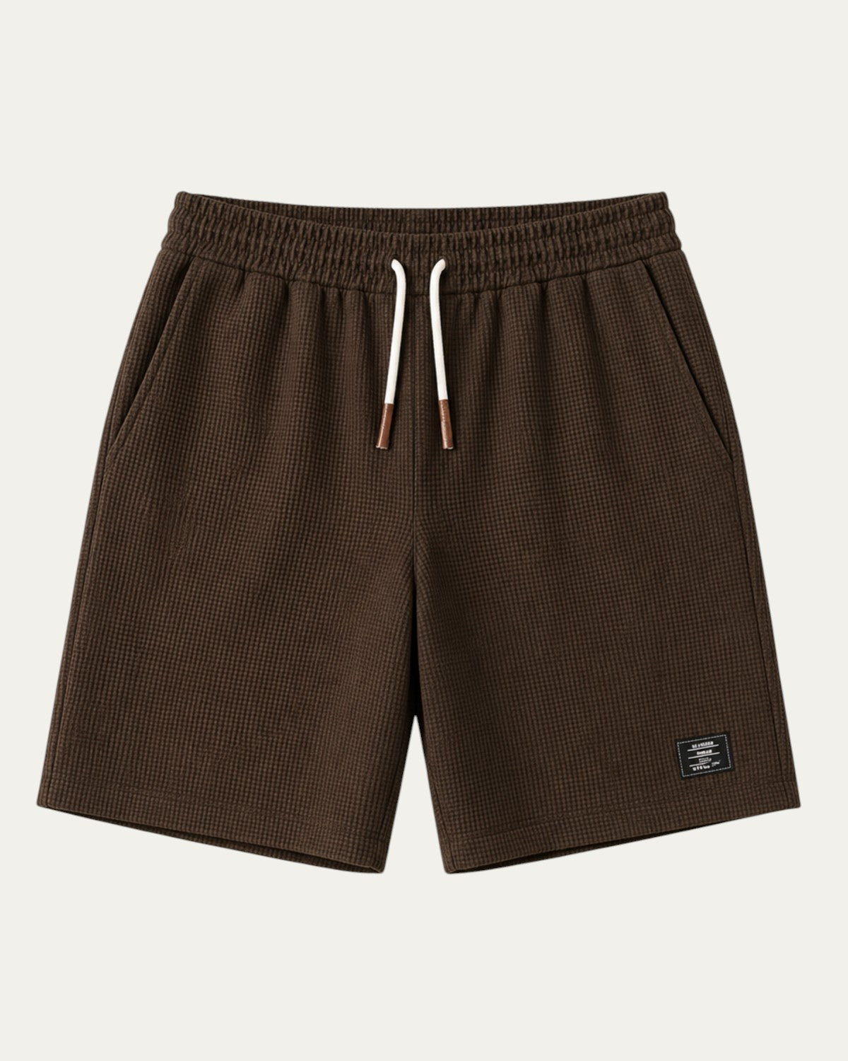Bermudas elegantes marrones con cintura elástica y cordón, etiqueta lateral