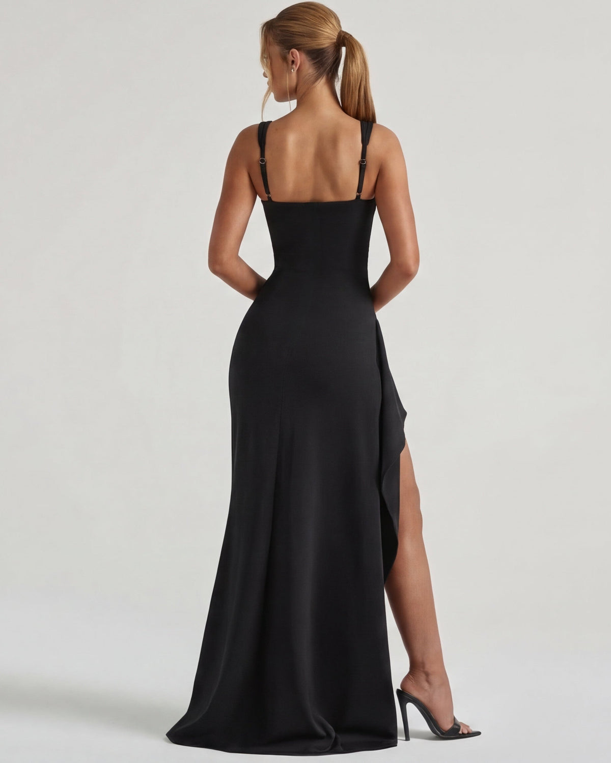 Vestido maxi FlorDeAzahar negro, espalda descubierta y abertura en la pierna