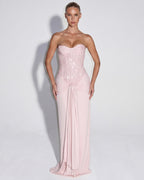 Vestido maxi rosa claro con corsé palabra de honor brillante y falda larga con lazo