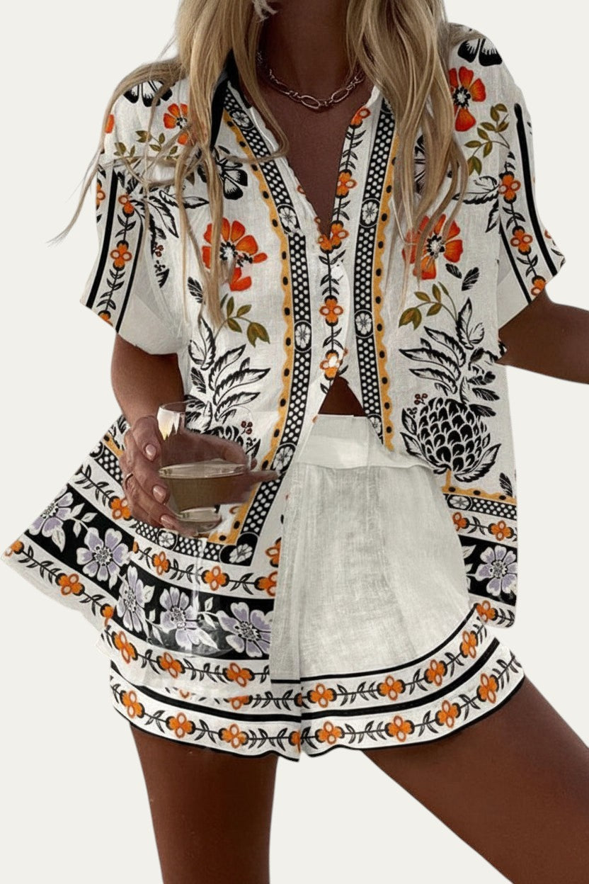 Conjunto de verano estampado floral: camisa de manga corta y shorts con botones