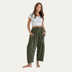 Pantalones fluidos kaki, cintura elástica con cordón, pierna amplia, largo a media pierna
