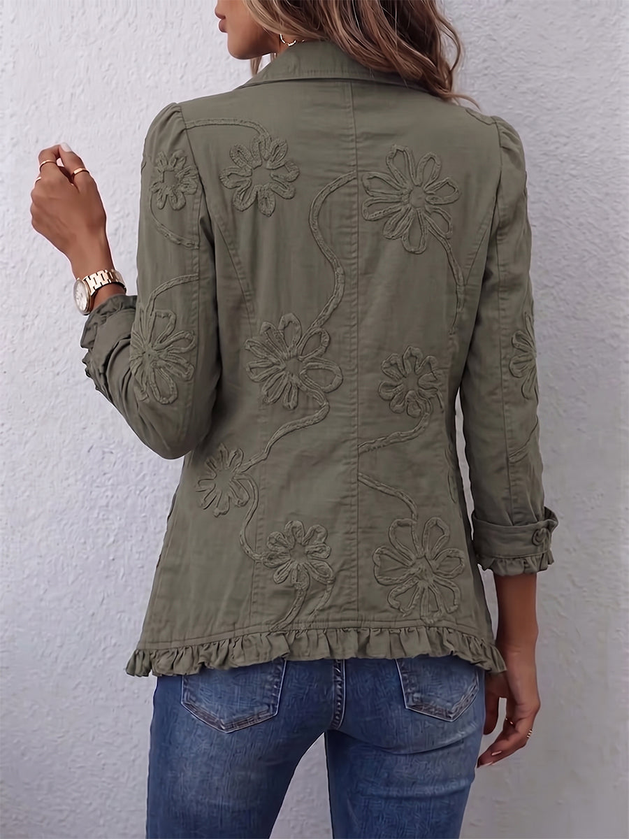 Claudia | Chaqueta estilo boho-chic con estampado floral, diseño utilitario y ribetes con volantes