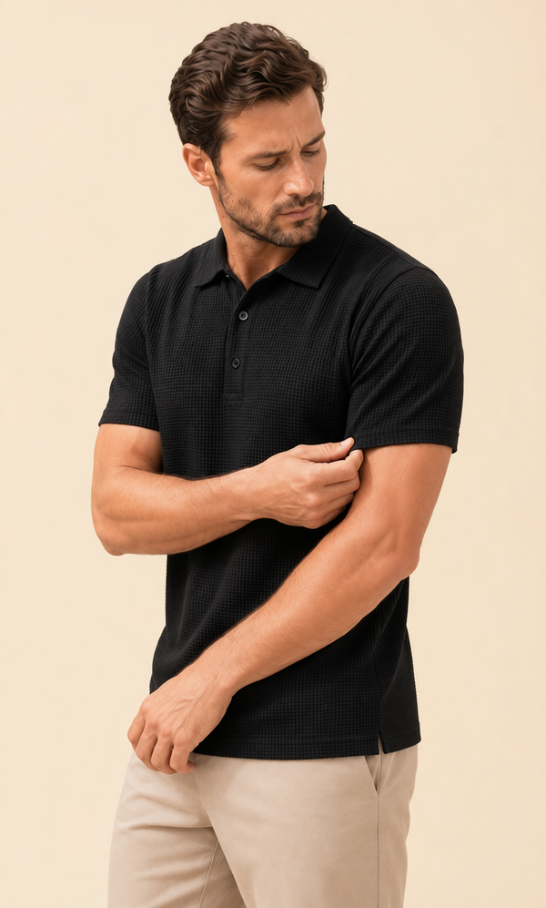 Polo Logan ajustado, manga corta, negro oscuro, cuello con botones