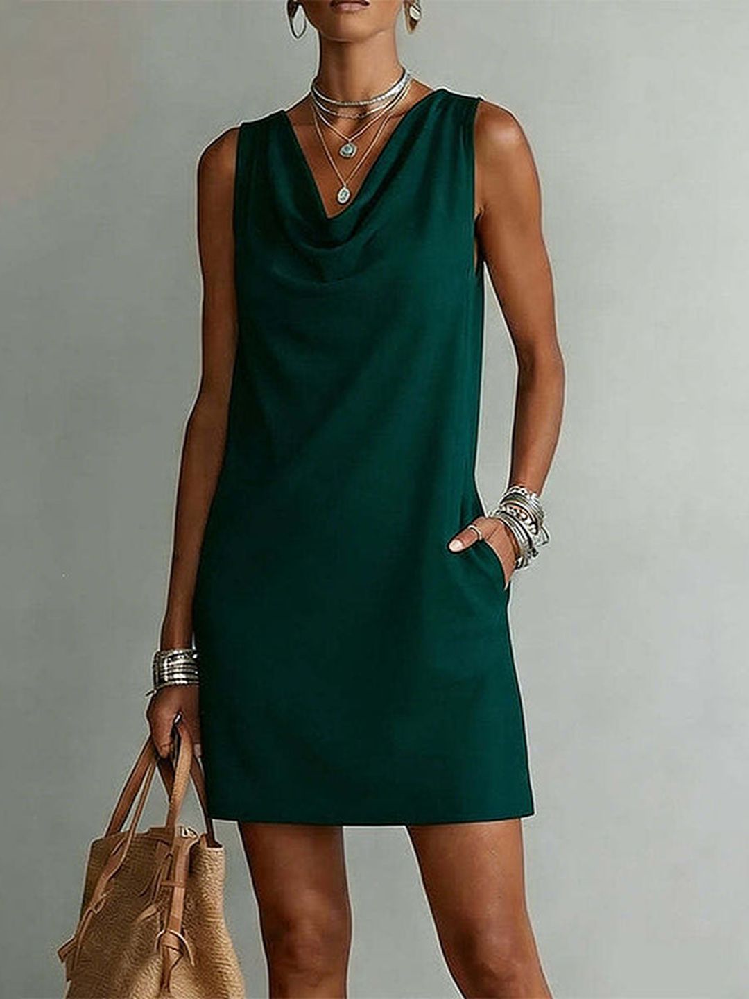 Vestido corto sin mangas con cuello drapeado, verde oscuro liso