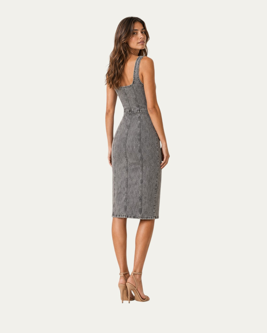 Vestido vaquero gris sin mangas con abertura frontal y botones centrales
